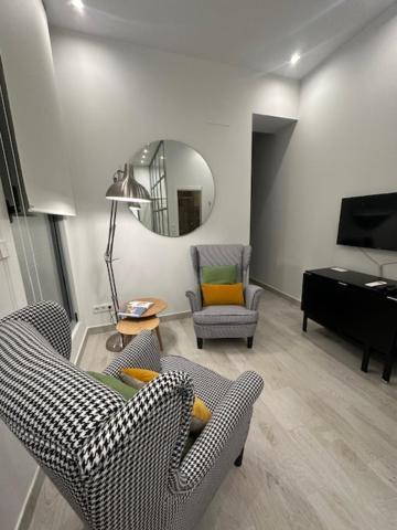 Ferienwohnung Casa De Huespedes Almirante Madrid Exterior foto