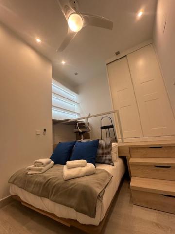 Ferienwohnung Casa De Huespedes Almirante Madrid Exterior foto